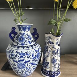 Vintage Chinese Blue & White Porcelain Vase w/ Handles Set Of 2 