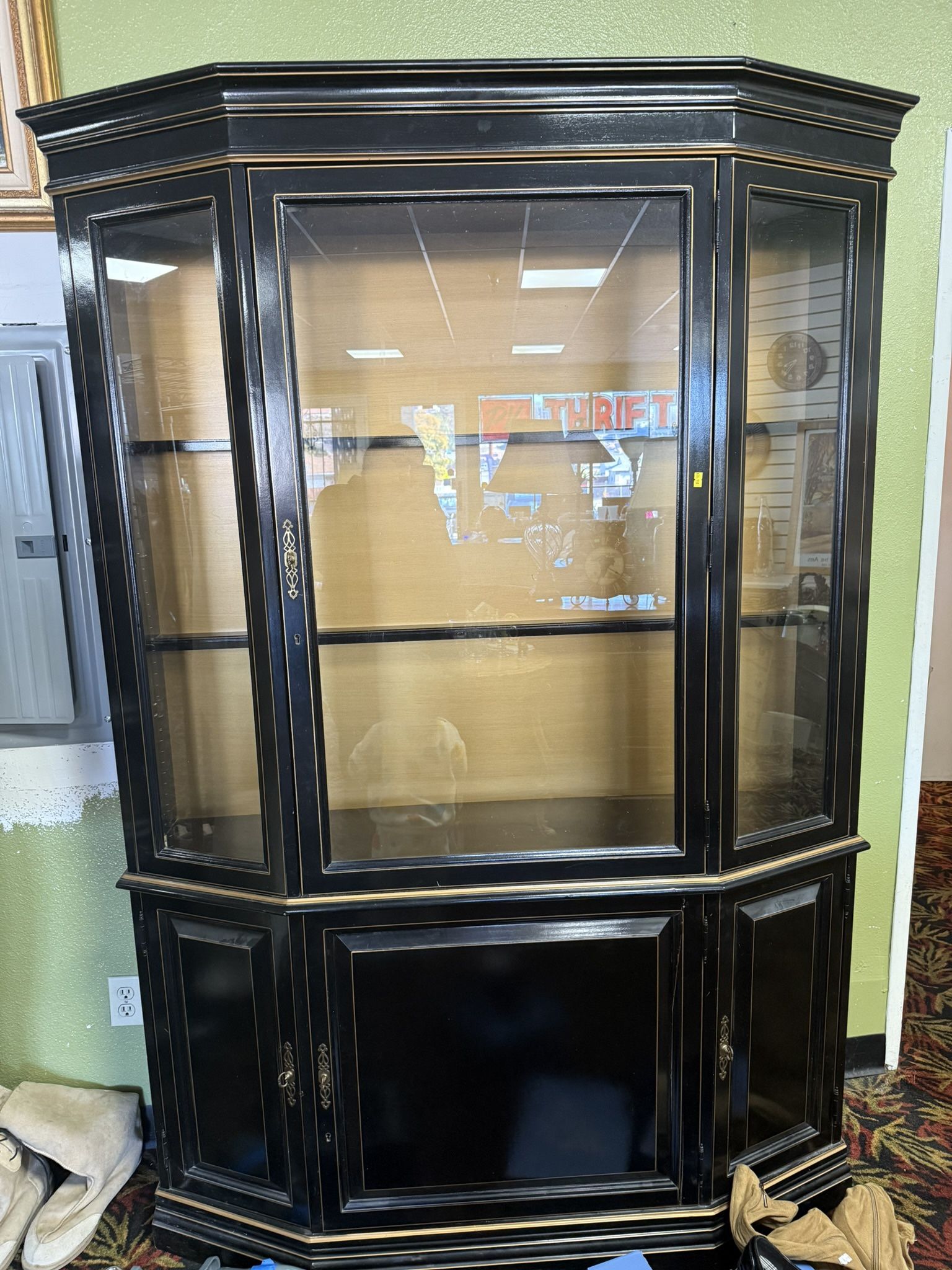 Vintage Chine Hutch 