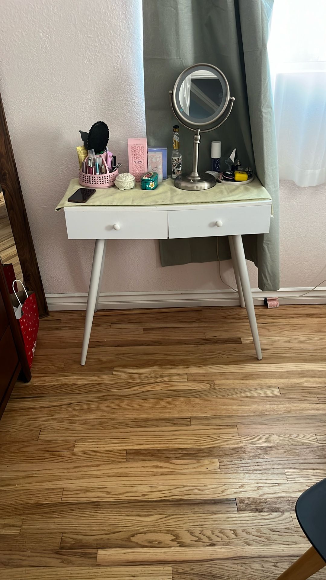 Vanity Desk