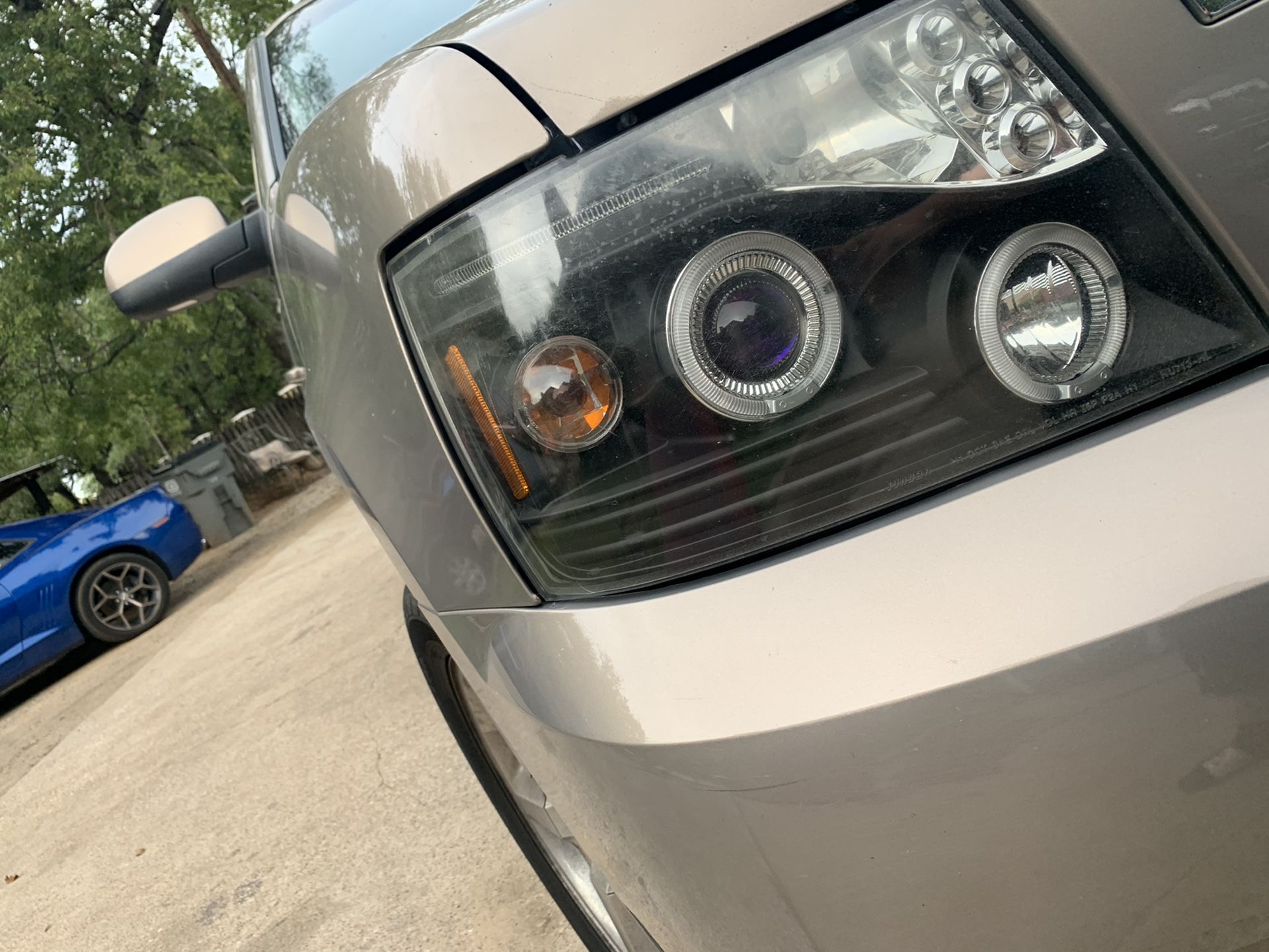 For trade 2007 Chevy headlights