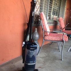 Like New Shark Lift Away DUO UV850 66 PowerFins Vacuum Cleaner Tested Works Perfectly when you come ill fully test it for you 