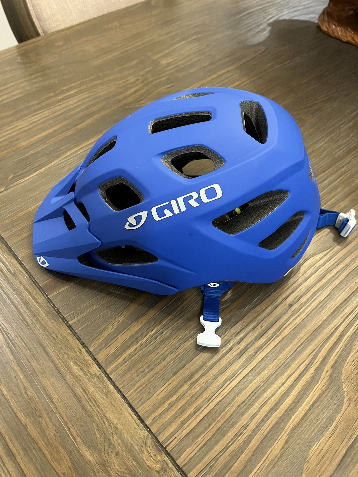 Giro Mountain Bike Helmet MIPS