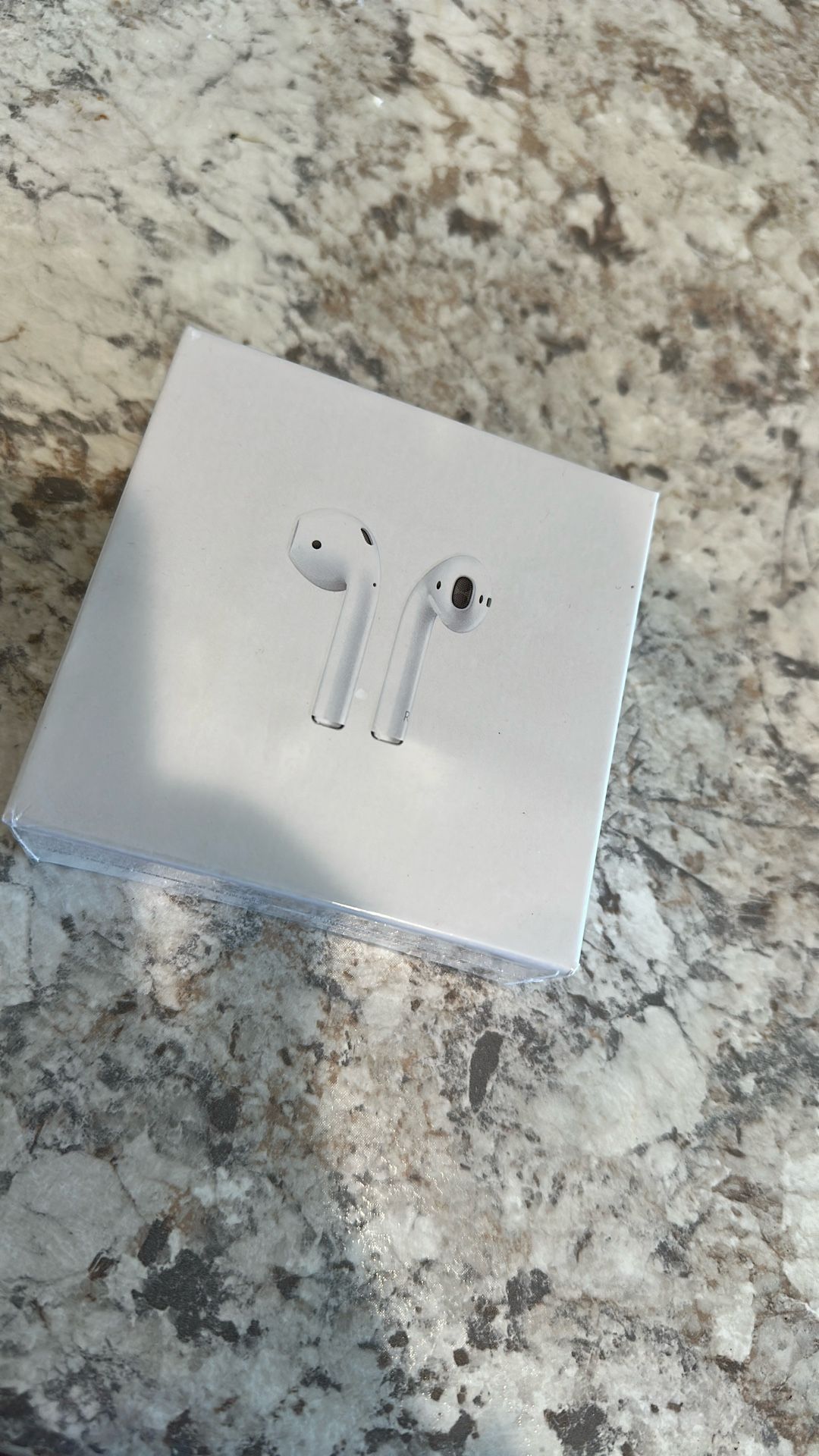 AirPods 2nd gen.