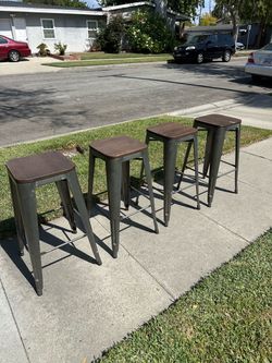 Bar stools x 4