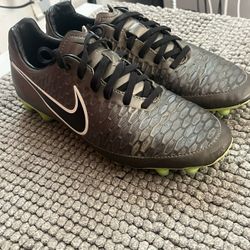 Nike Magista Onda FG Soccer Cleats
