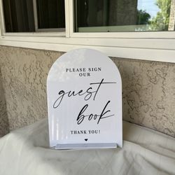 Wedding cards/guest book table decor