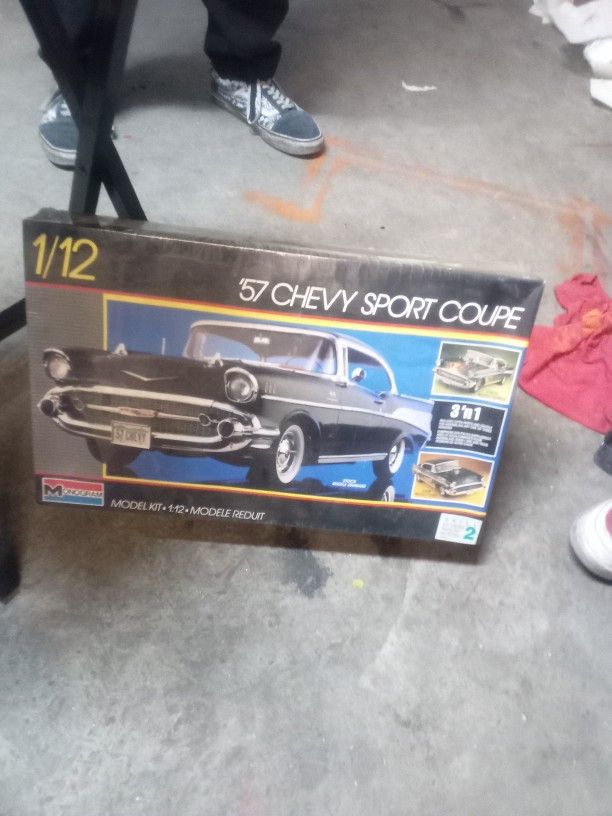 Collectors Model Car Kit