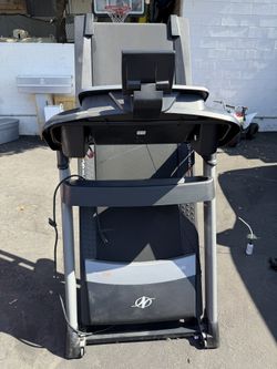 Treadmill - NordicTrack  990