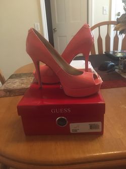Guess shoes new with tags size 6.5