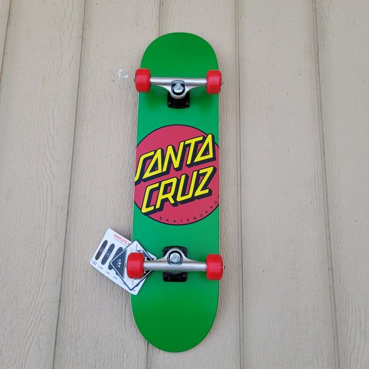 SANTA CRUZ SKATEBOARD SIZE 7.80 