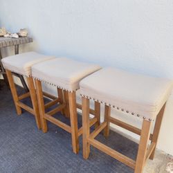 3 Bar Stools