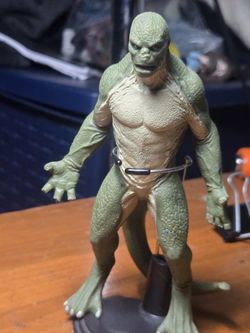 2011 Lizard Spideman Figure. 