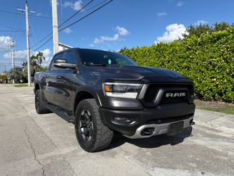 2020 RAM 1500 CREW CAB REBEL 4WD PERFECT