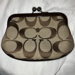 Coach VINTAGE  Kisslock Coin Purse