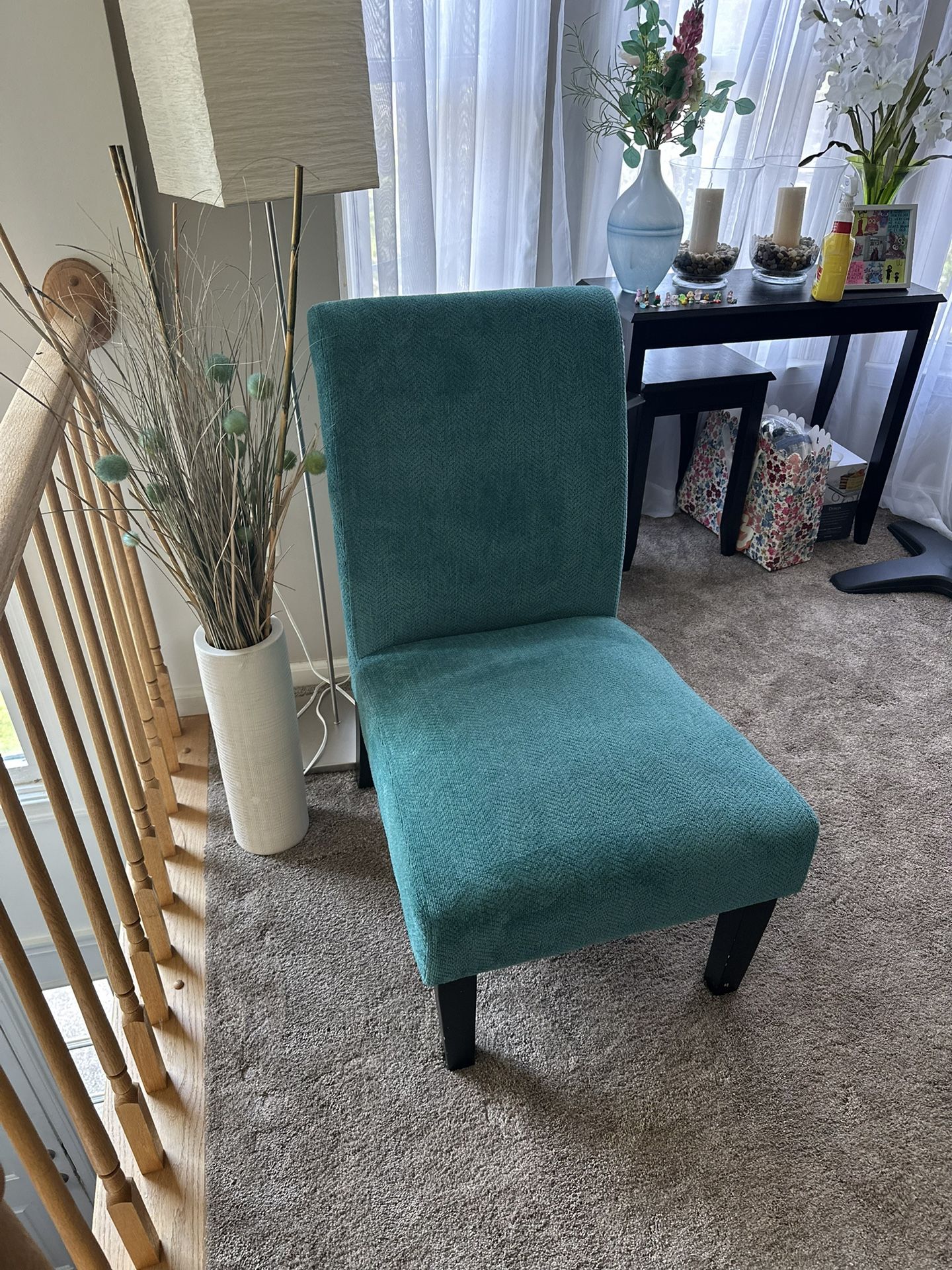 Stylish Green Slipper Chair