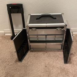 Portable Makeup Case With Detachable Wheels