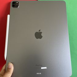 Apple IPad Pro 12.9” 6th Generation (M2 chip / Liquid XDR display/ 2022 ) 128GB with keyboard, pen & Accessories (1TB $1099) 