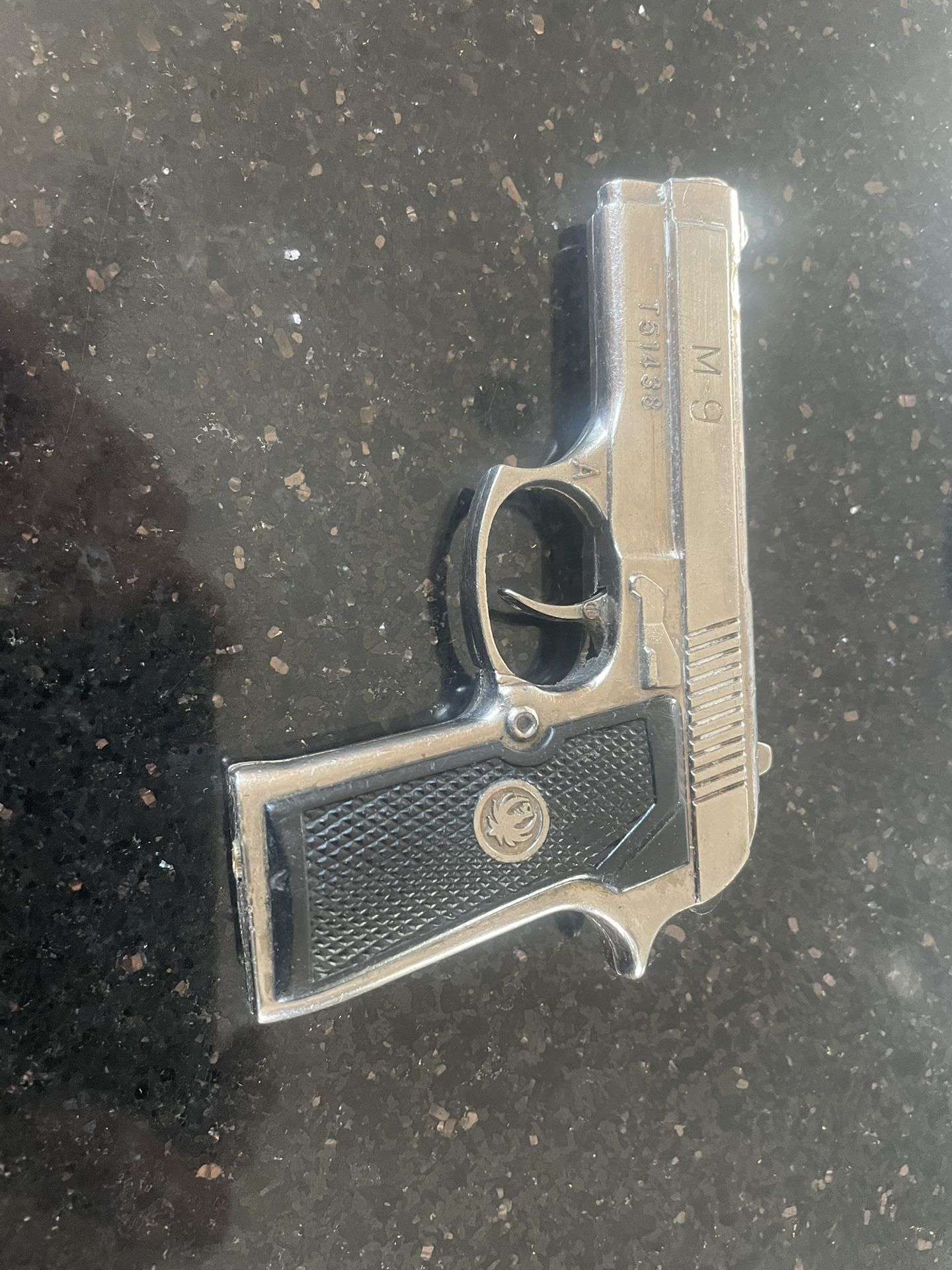 Pero Beretya M9 Pistol Lighter 