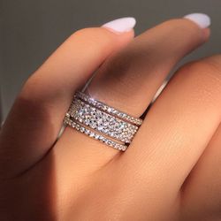 Electric platinum fashion ring