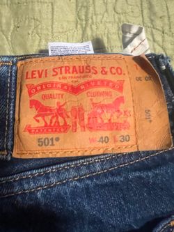 Levi's.   40 X30