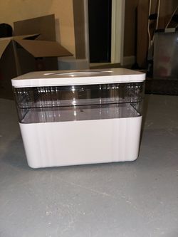 Medicine storage box