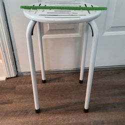 11"x17" metal stool
