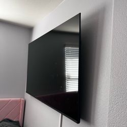 Hisense 65 inch TV