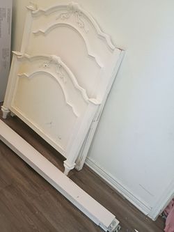 Disney Princess Twin Bed frame