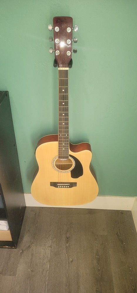 Ashthorpe Acoustic Guitar With Case