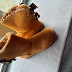 UGG BOOTS Size 10