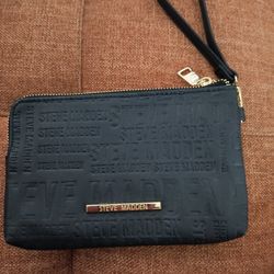 Steve Madden wristlet 
