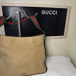 *SALE*Gucci Shoulder bag -Authentic 