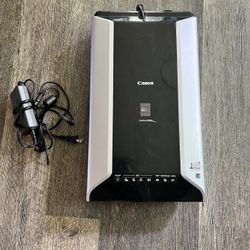 Film scanner - Canon CanoScan 8800F