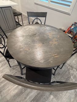 Dinning table