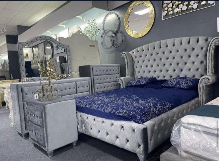 Bedroom Set/ Queen Size Gray Black Velvet/ Bed Frame Dresser Mirror Nightstand