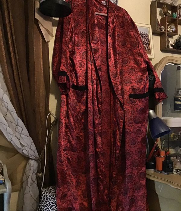 cabernet robe