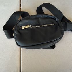 Fanny pack