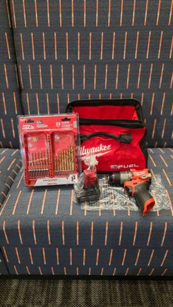 Milwaukee M12 FUEL Cordless Hammer Drill/Impact Kit + SHOCKWAVE 23Pc Titanium Drill Bit Set