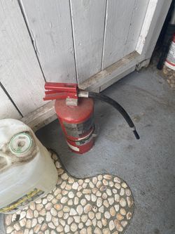Fire extinguisher