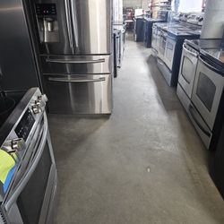 Blow Out Sale Warehouse Full Of Nice Like Brand New Washer Dryer Fridge Stove Stackable Only 75for Financing 90day TO Pay 