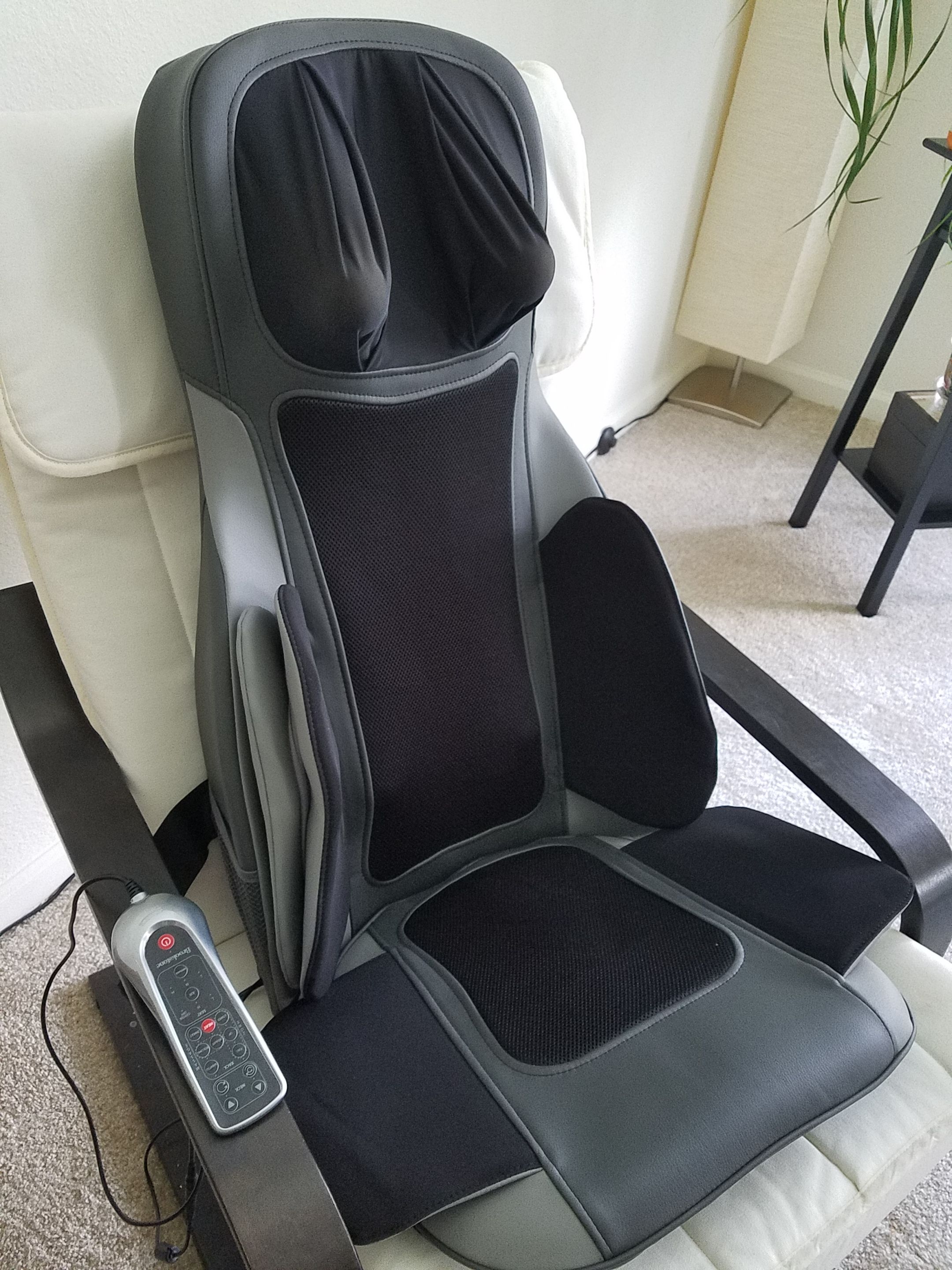 Brookstone S8 Shiatsu Massaging Seat Topper
