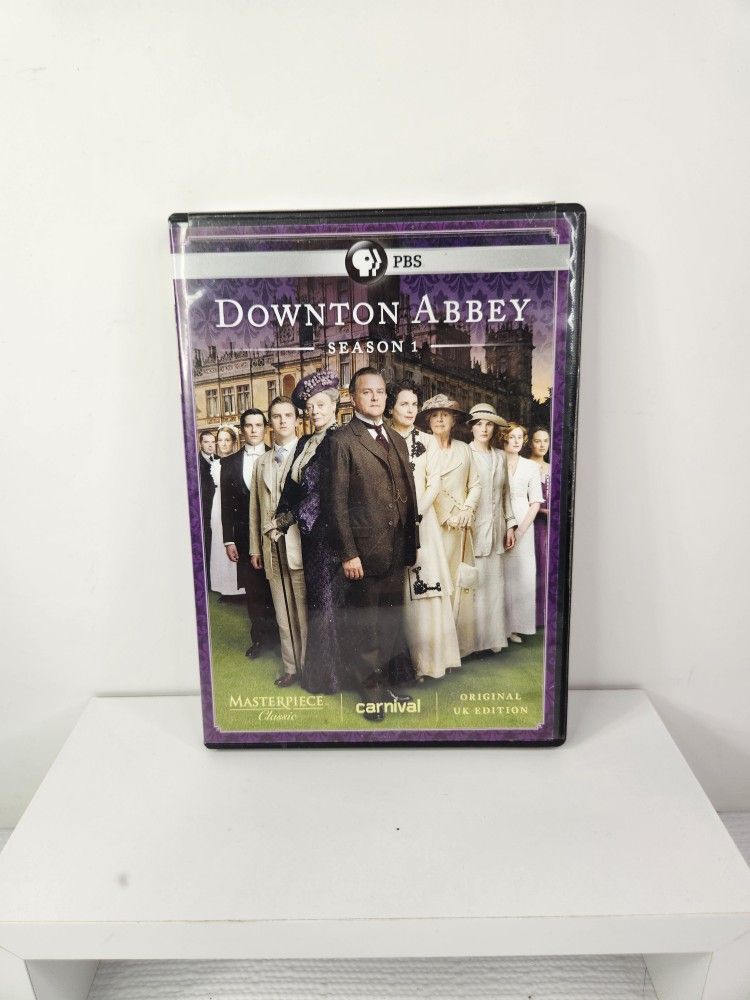 Downtown Abbey season 1 like new condition.  