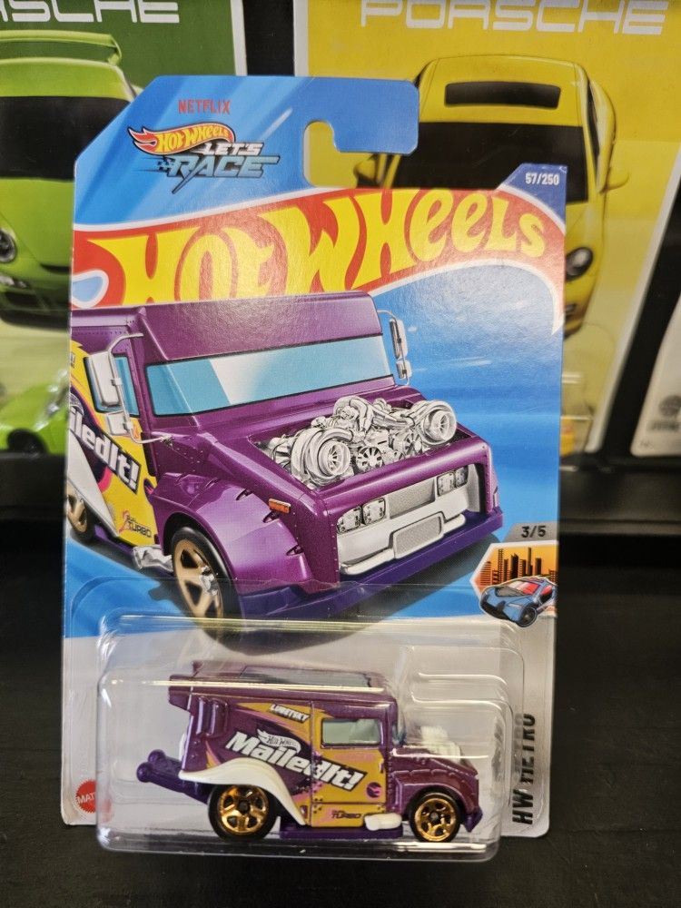 Hot Wheels 2025 C Case Treasure Hunt "Mailed it! (57/250)