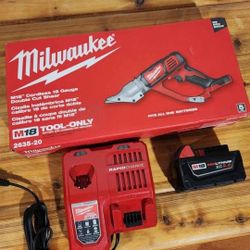 Milwaukee M18 18gauge Double Cut Shear, Battery, Rapid Charger