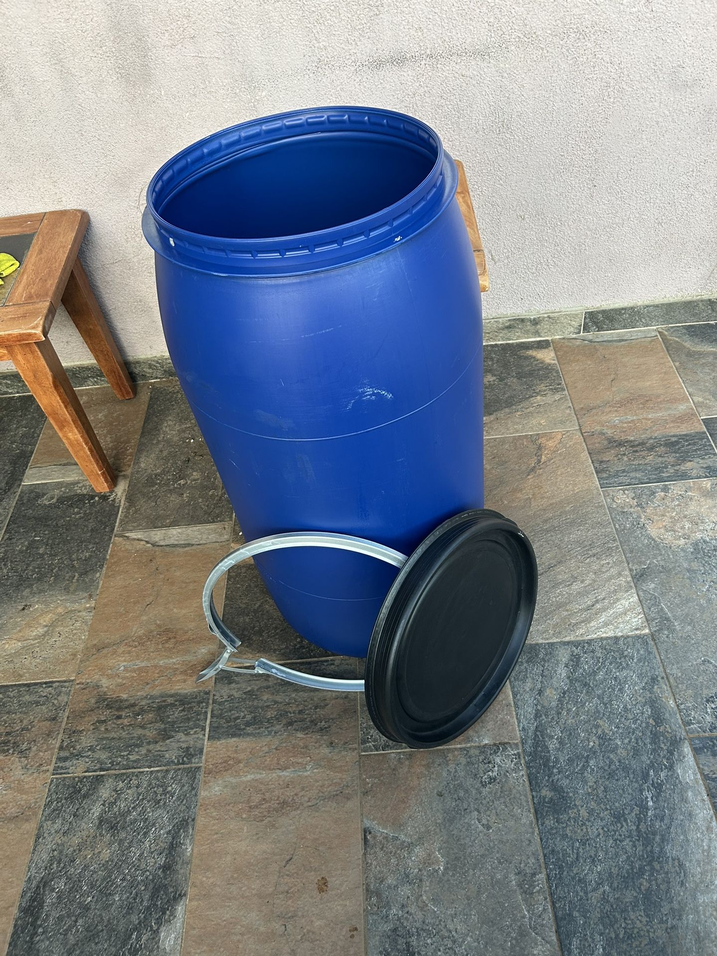 55 Galones Limpios Para Agua O Comida De Mascotas O Cosas Con Tapadera Y Anillo