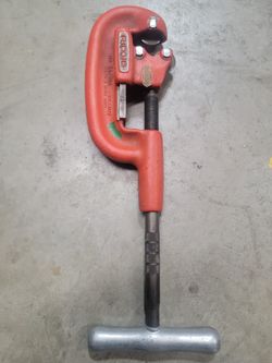 Pipe Cutter