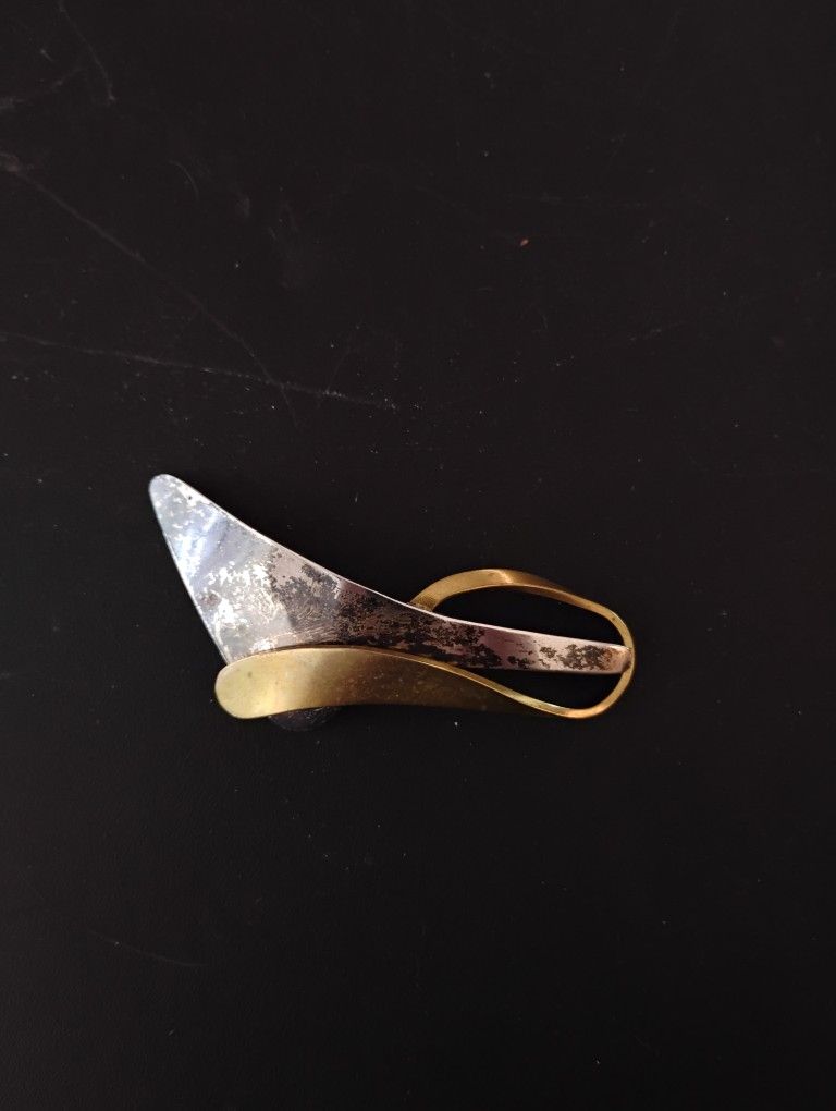 Sterling Silver Design Broche Pin