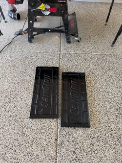 Free!!  Must pick up today.  Sawstop wings