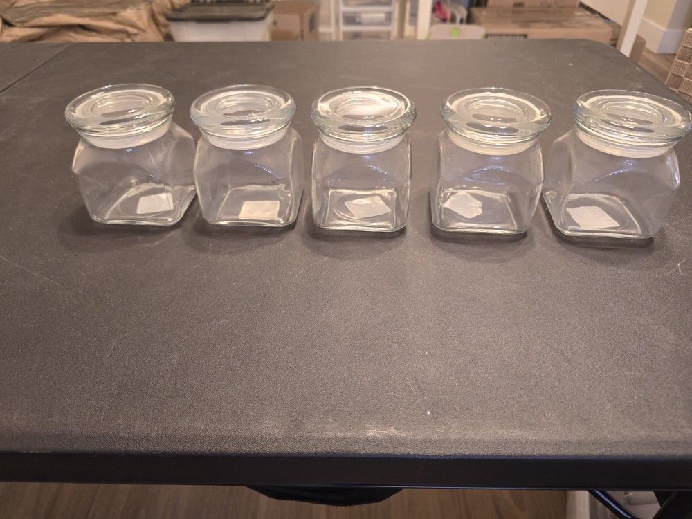 Anchor Hocking Clear Glass Canisters With Lids 