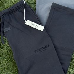 Essentials Relaxed Sweatpant “Stretch Limo”